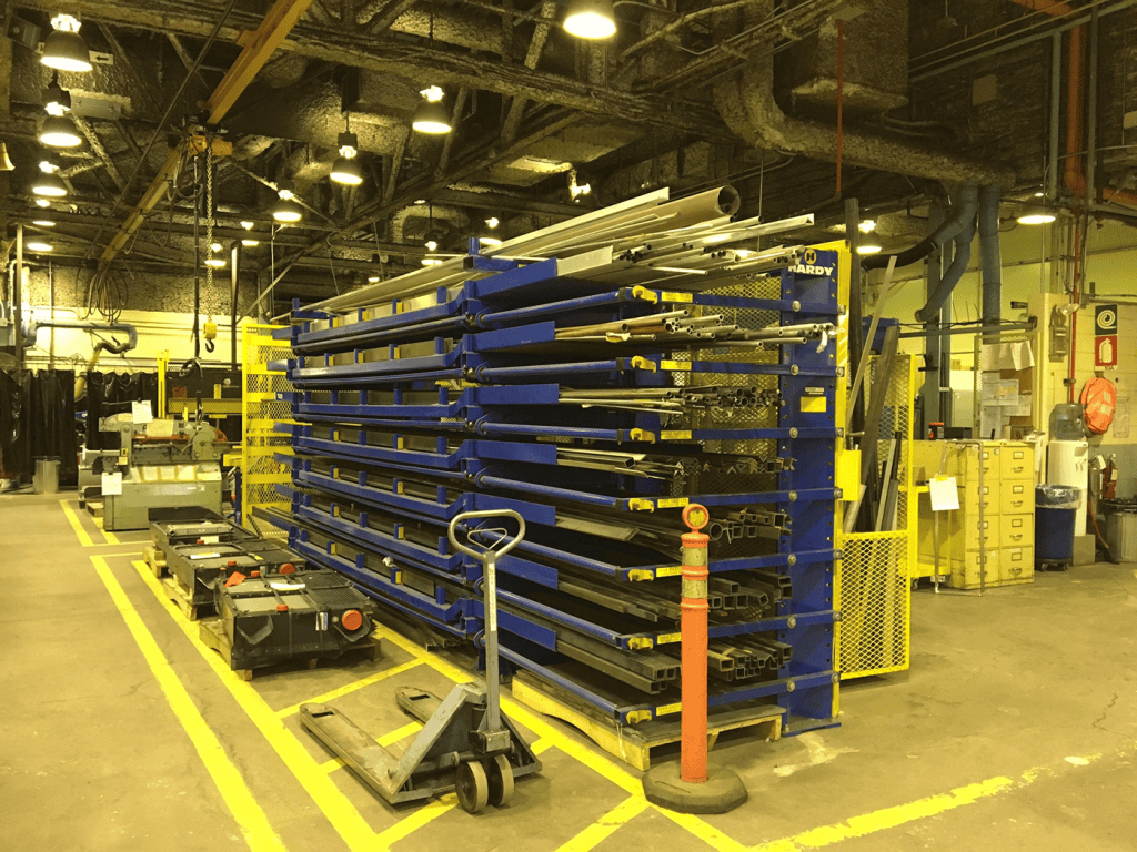 Cantilever with open trays