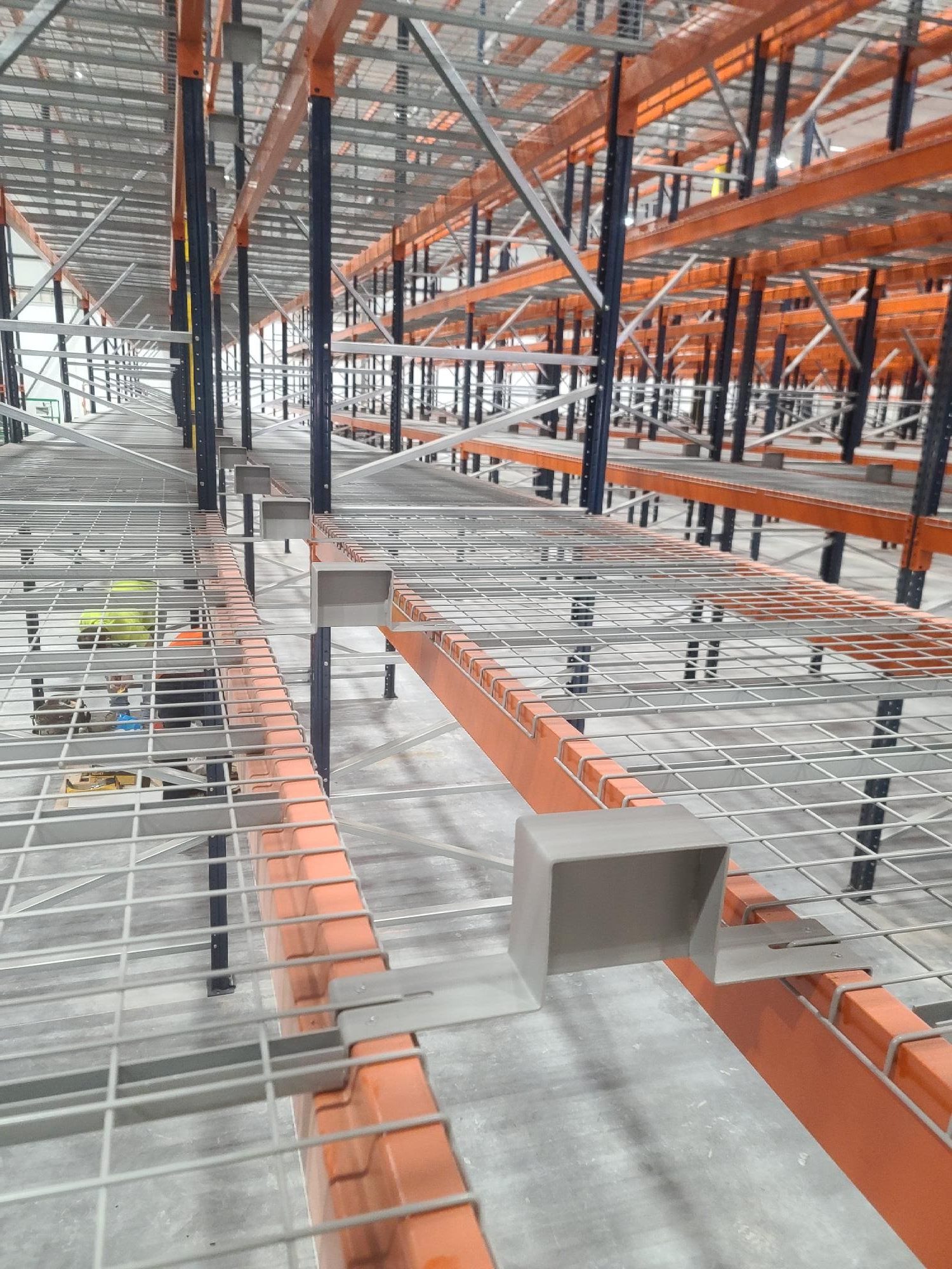 Selective Rack w/ Pallet Stops