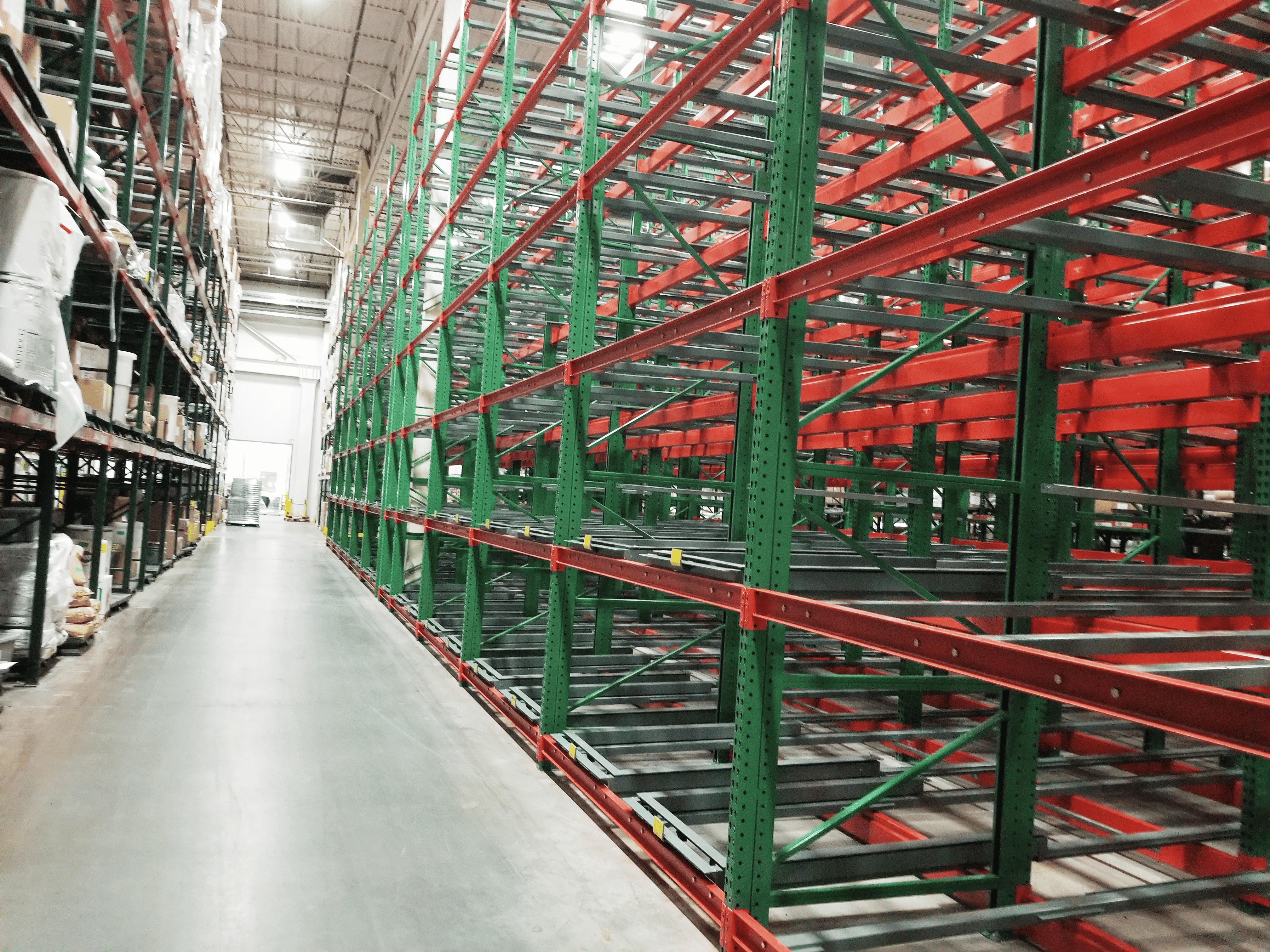 Push-Back Pallet Rack